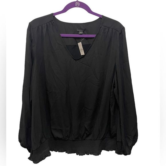 Ann Taylor Tops - Ann Taylor Black Smocked Hem Media Mixed Top